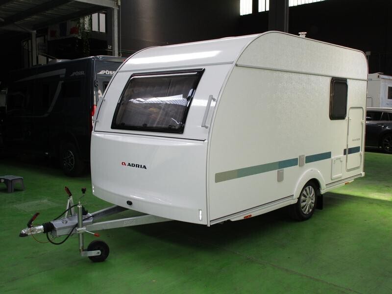 Adria Aviva 360DK 4 posti compatta, 900kg - 2025