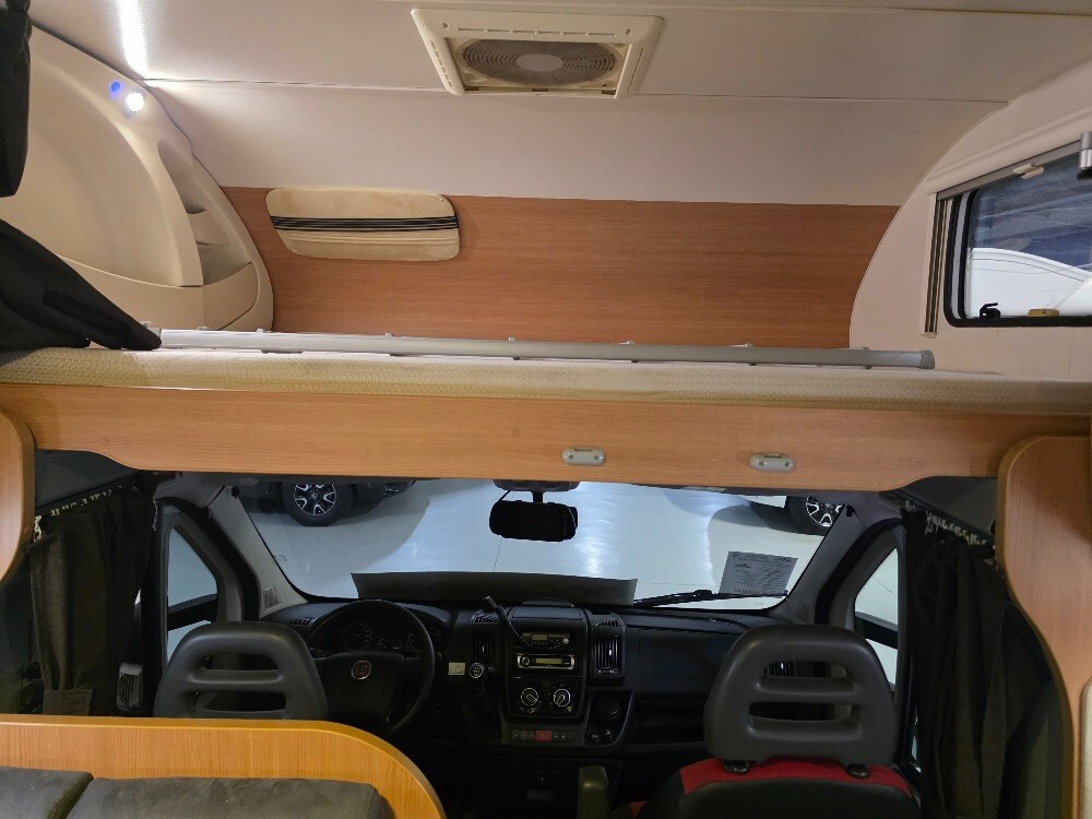 CAMPER CHALLENGER GENESIS 65
