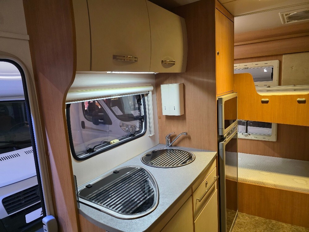 CAMPER CHALLENGER GENESIS 65