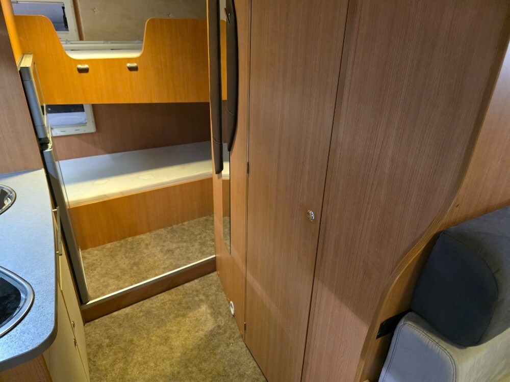 CAMPER CHALLENGER GENESIS 65