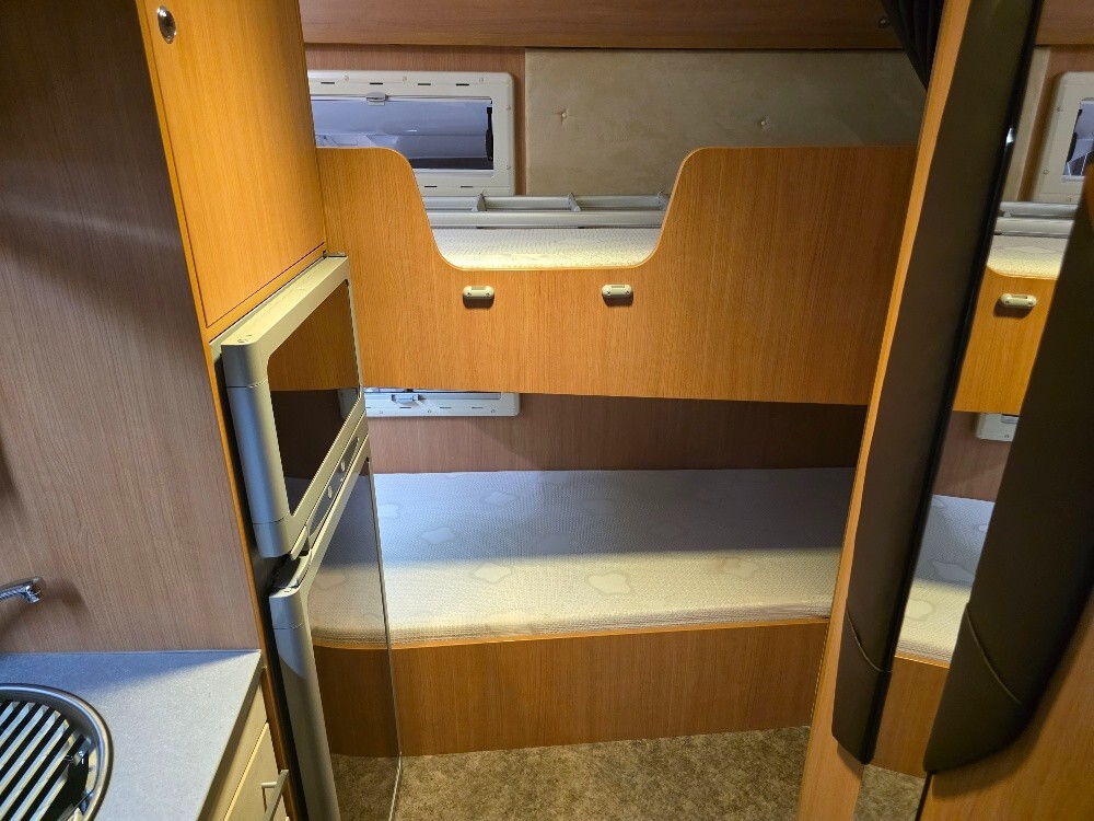 CAMPER CHALLENGER GENESIS 65