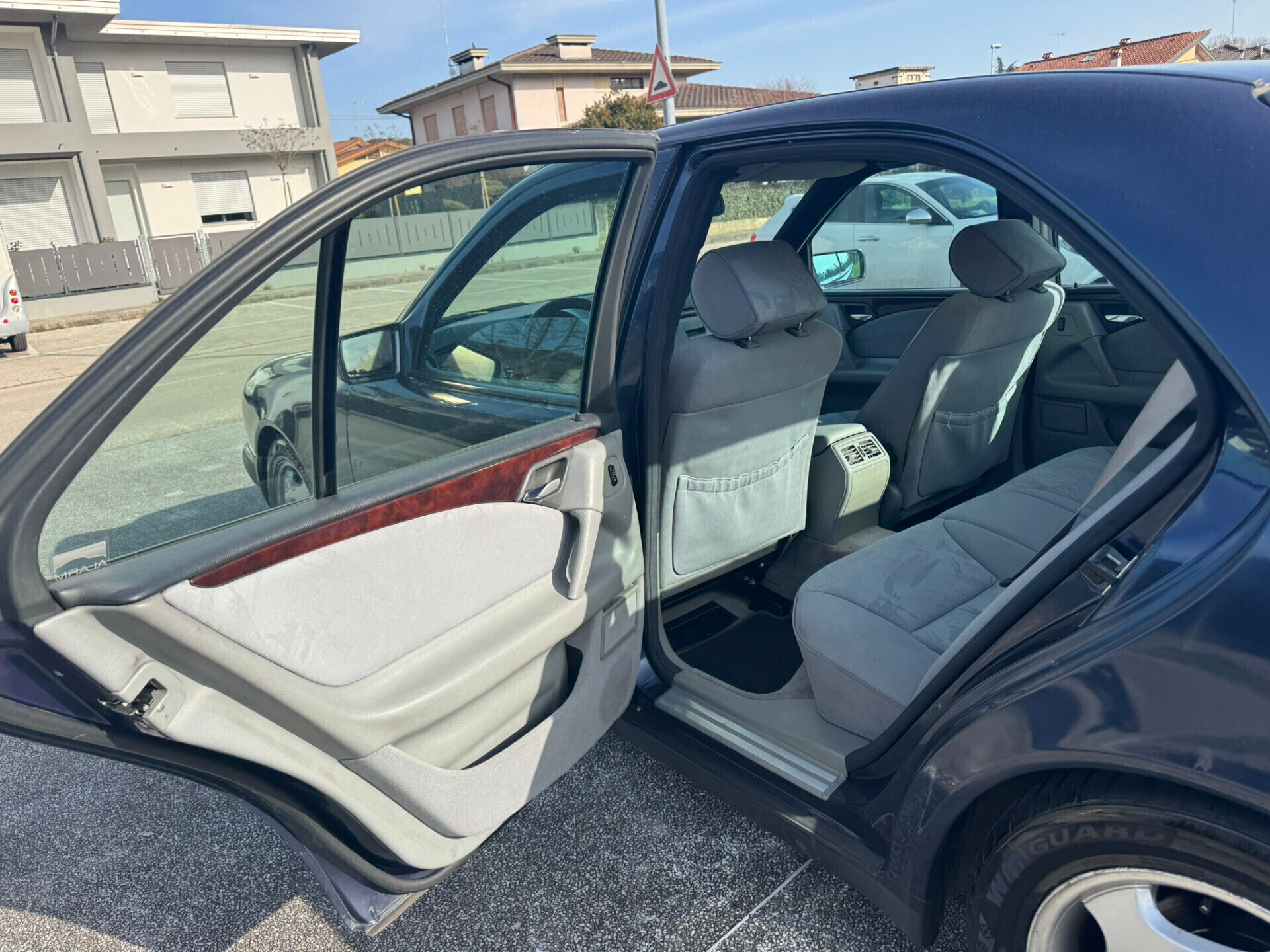 Mercedes Classe E 200 Elegance W210 Benzina – Ottime Condizioni - dettaglio 8