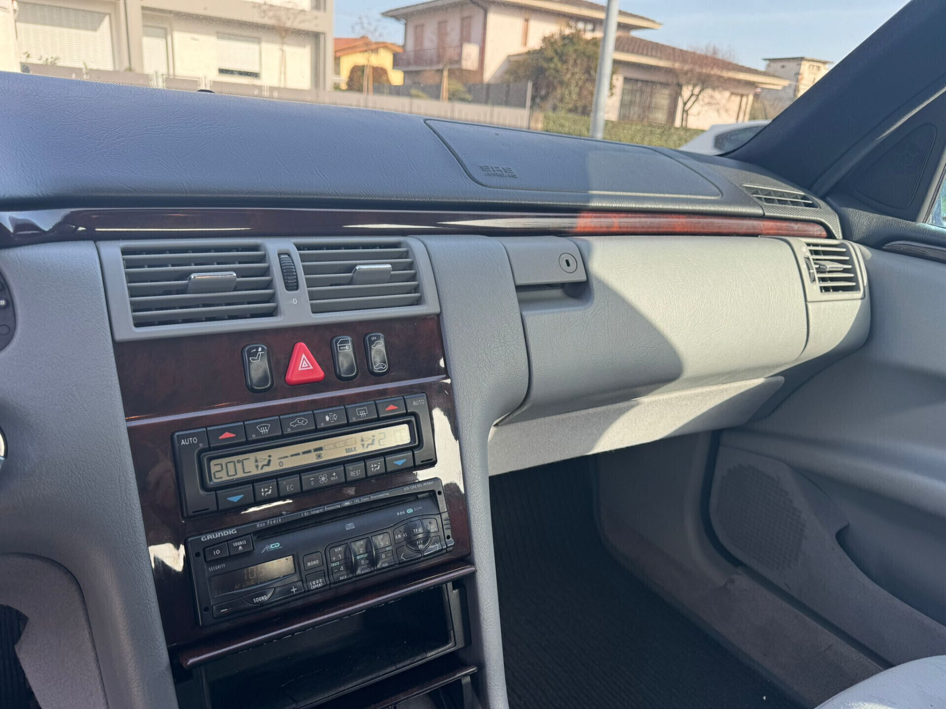 Mercedes Classe E 200 Elegance W210 Benzina – Ottime Condizioni - dettaglio 16