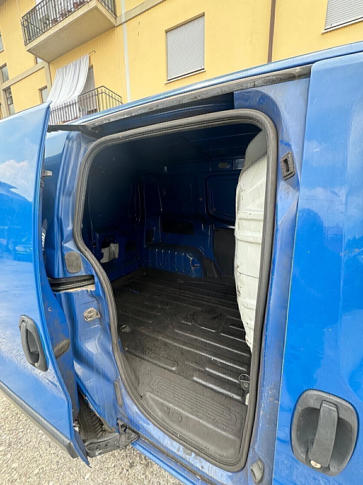 Peugeot Bipper 1.3 HDi 75CV FAP Furgone - dettaglio 12