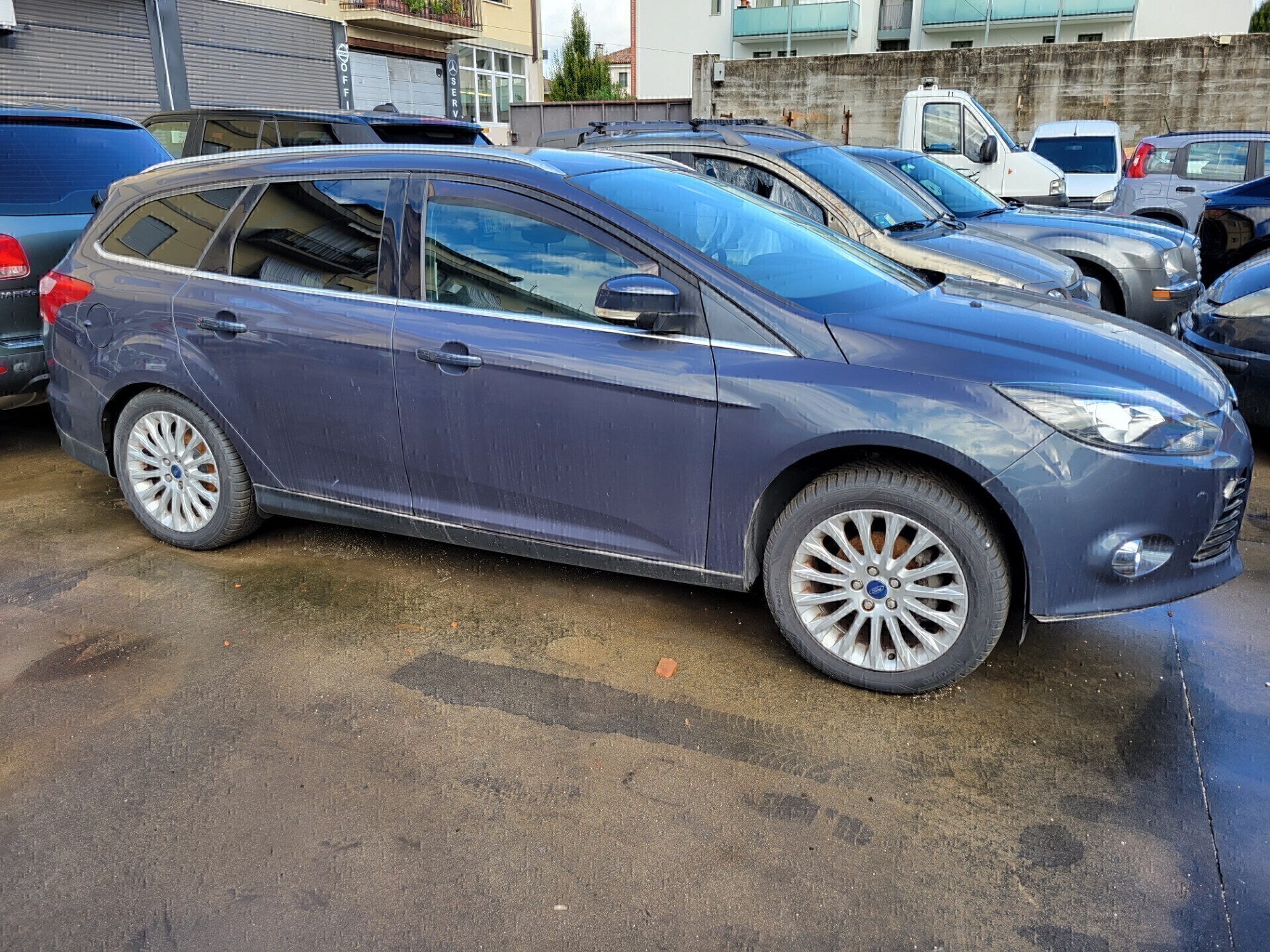 Ford Focus 1.0 EcoBoost 125 CV MOTORE ROTTO! - dettaglio 3