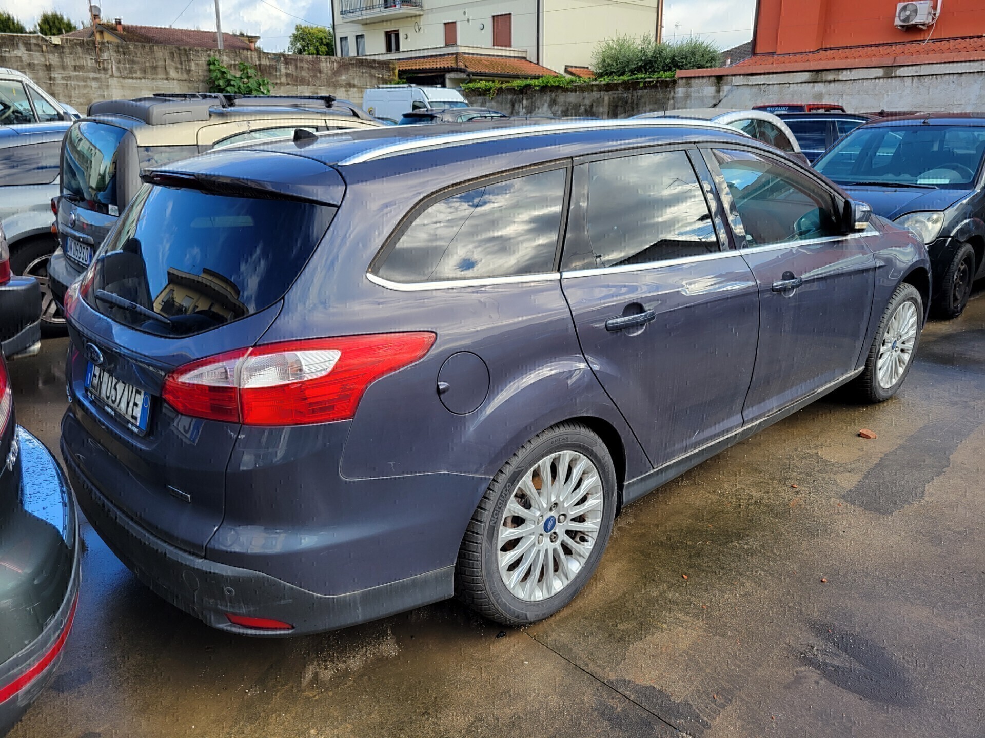 Ford Focus 1.0 EcoBoost 125 CV MOTORE ROTTO! - dettaglio 4
