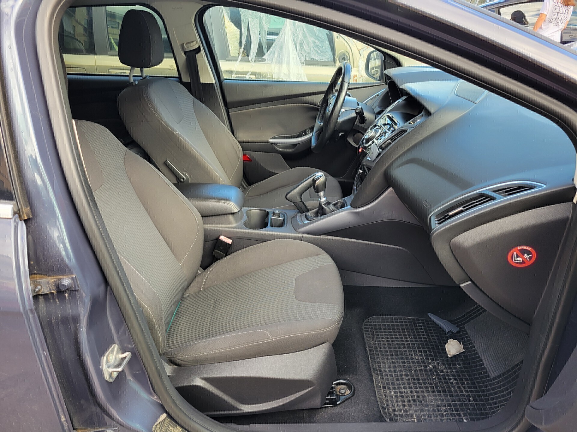 Ford Focus 1.0 EcoBoost 125 CV MOTORE ROTTO! - dettaglio 6