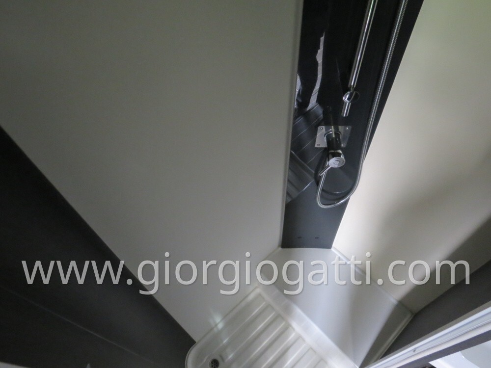 camper CI Magis Plus 98 XT semintegrale con garage