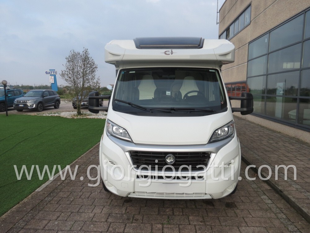camper CI Magis Plus 98 XT semintegrale con garage