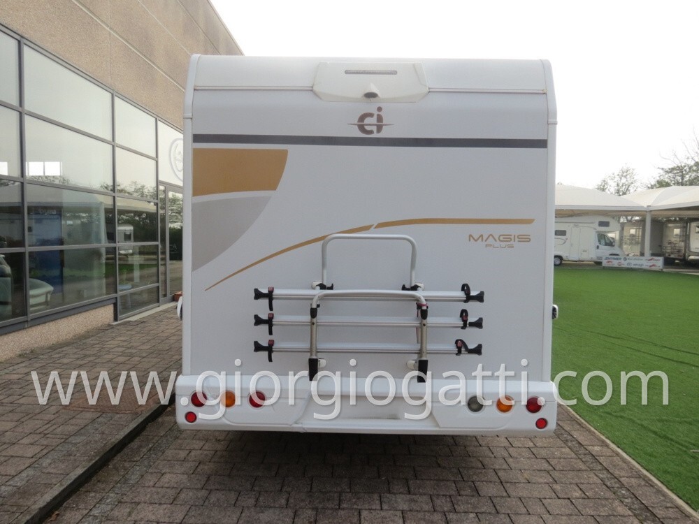 camper CI Magis Plus 98 XT semintegrale con garage