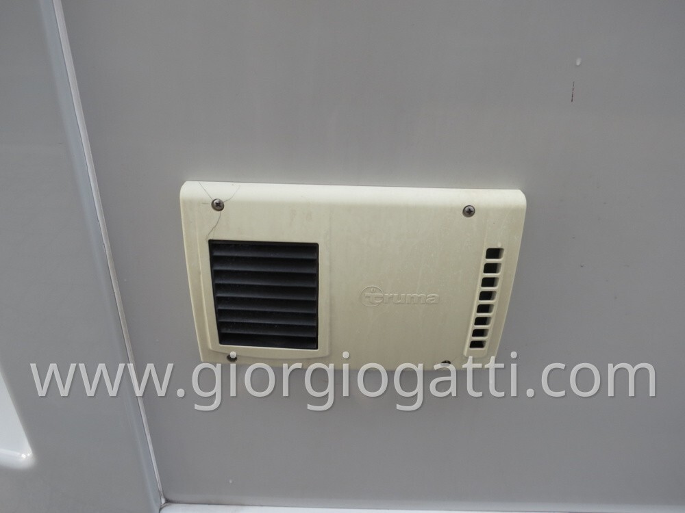 camper CI Magis Plus 98 XT semintegrale con garage