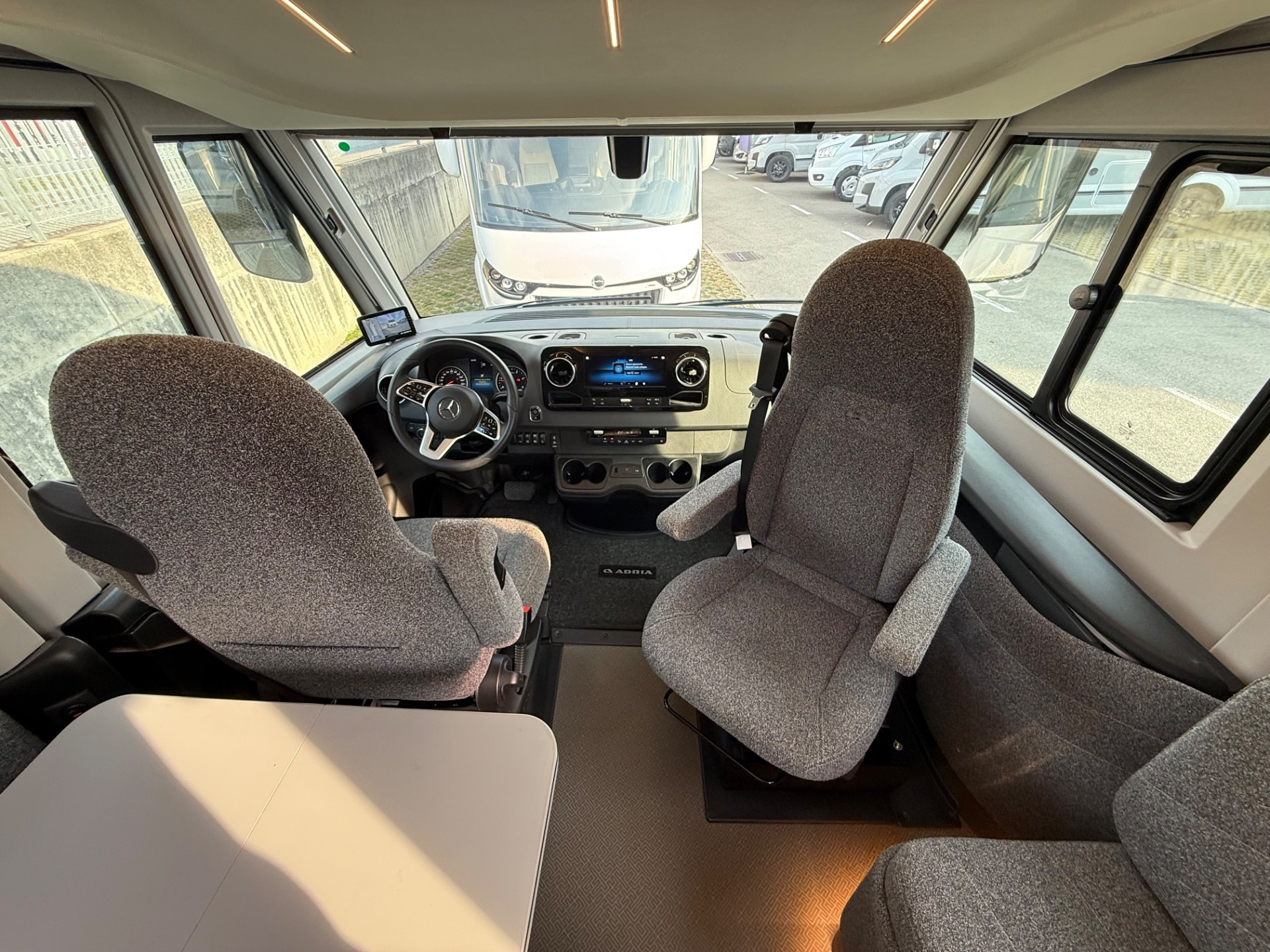 ADRIA SUPER SONIC 890 LL TRE ASSI MERCEDES