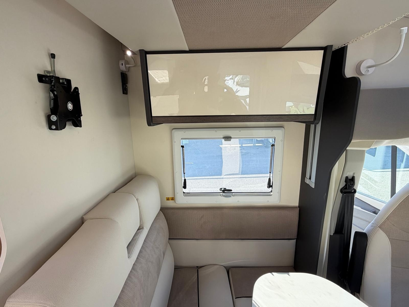 Elnagh Baron Compact 539 Matic 165 Hp '2025