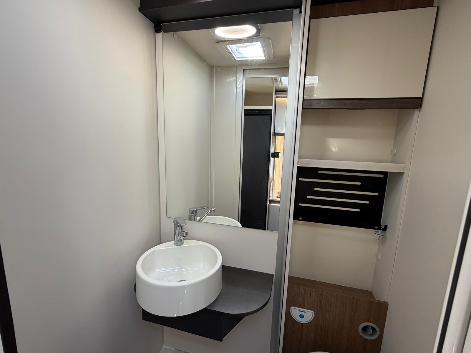 Elnagh Baron Compact 539 Matic 165 Hp '2025