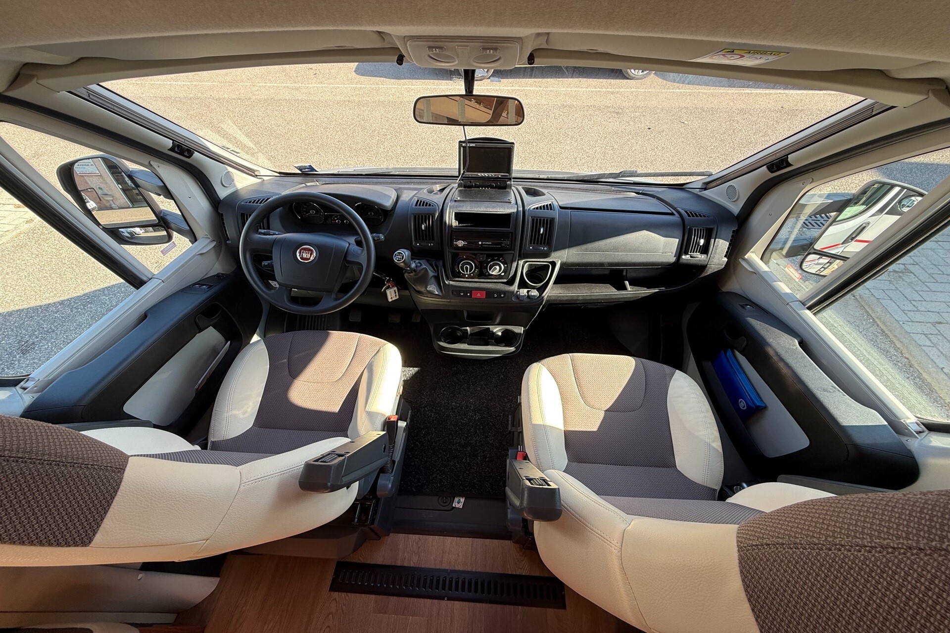 Adria Matrix Platinum 670 SL