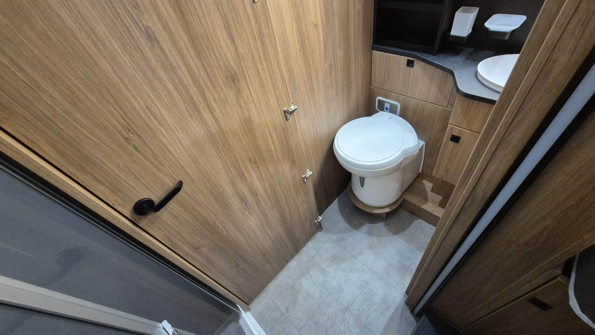 Chausson 777 TITANIUM LINE M27