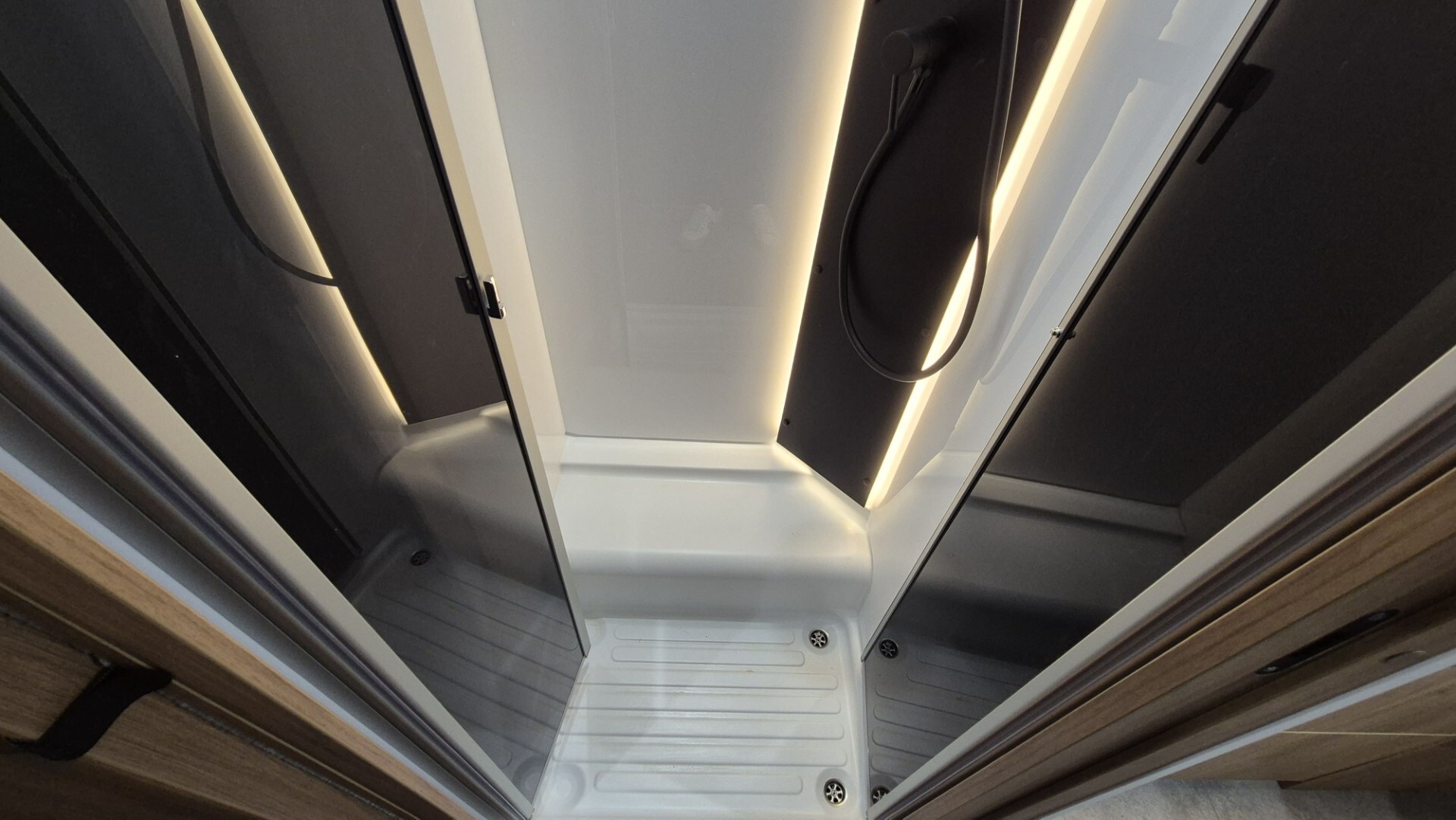 Chausson 777 TITANIUM LINE M27