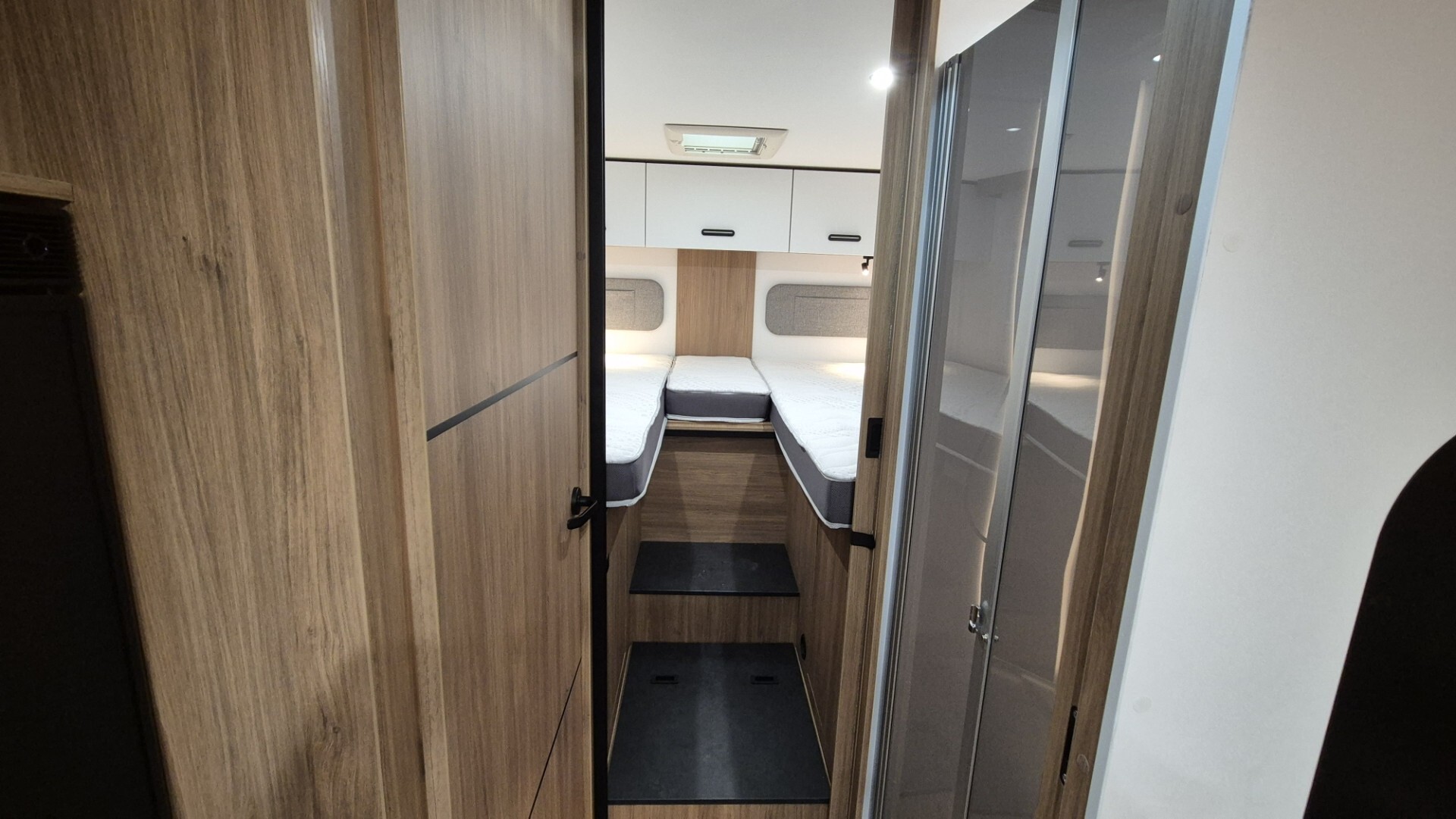 Chausson 777 TITANIUM LINE M27