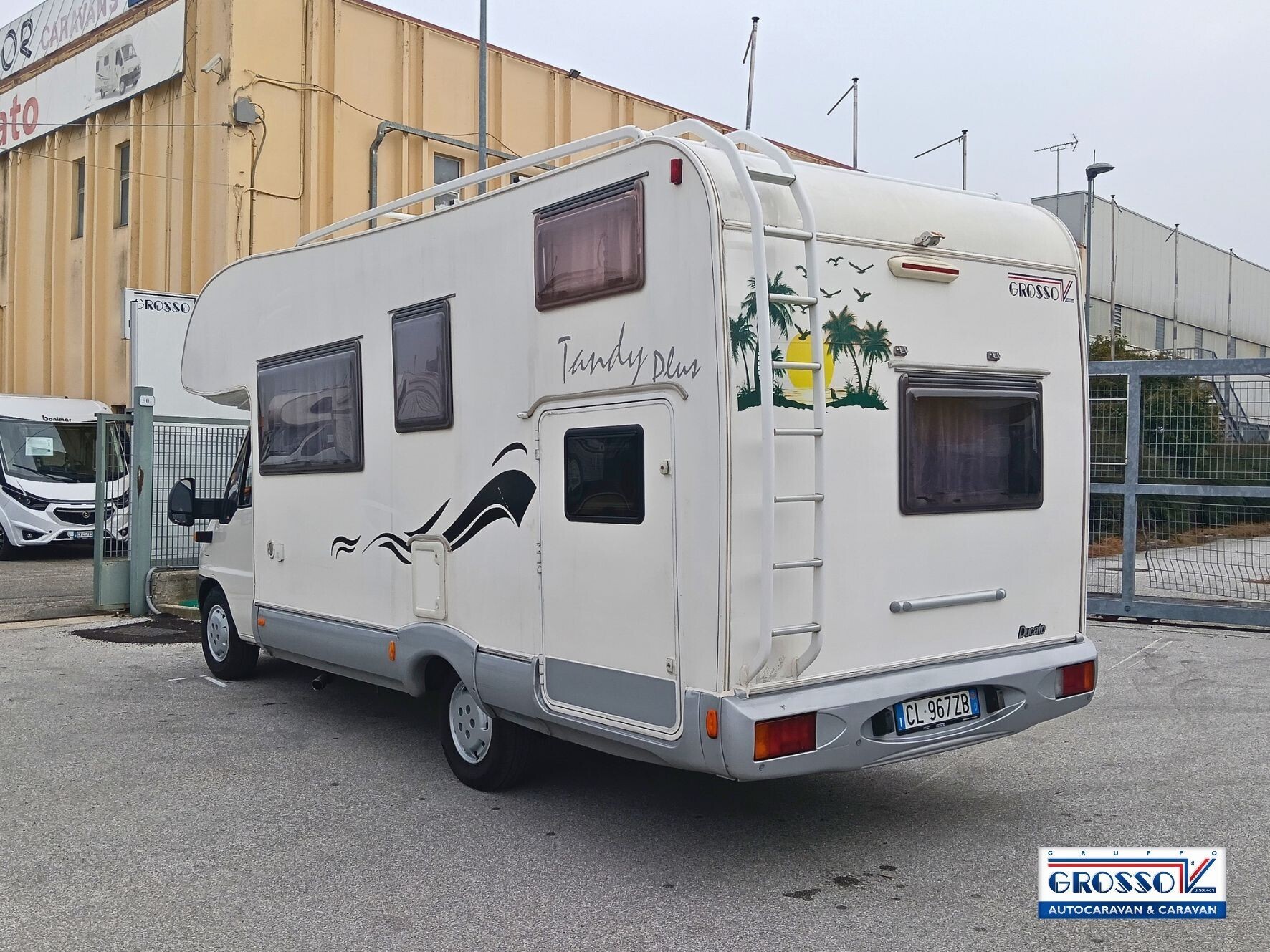 Mclouis TANDY PLUS 620