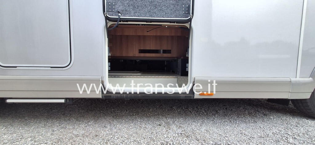 Carthago Chic E-Line I 61 XL LE motorhome letti ge