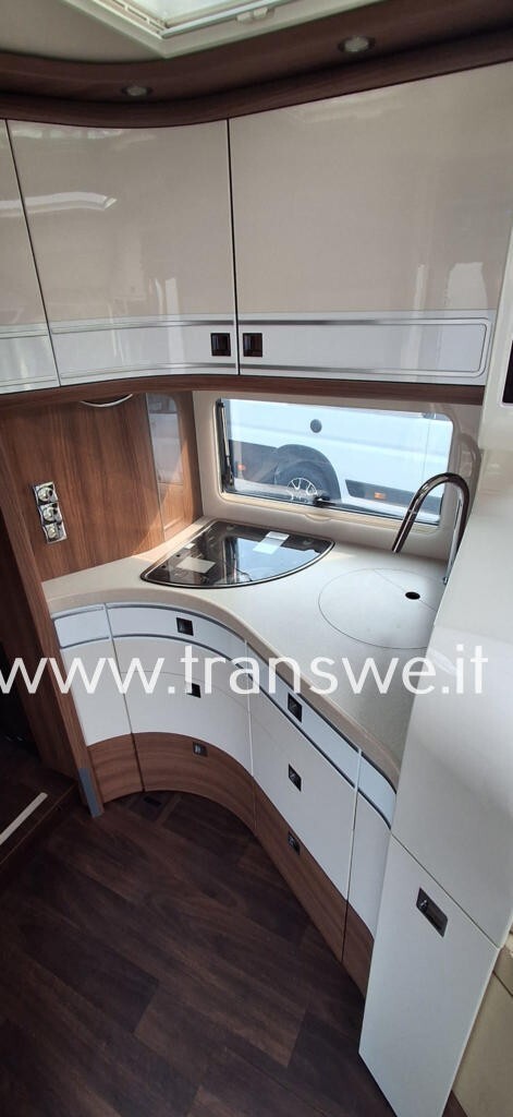 Carthago Chic E-Line I 61 XL LE motorhome letti ge
