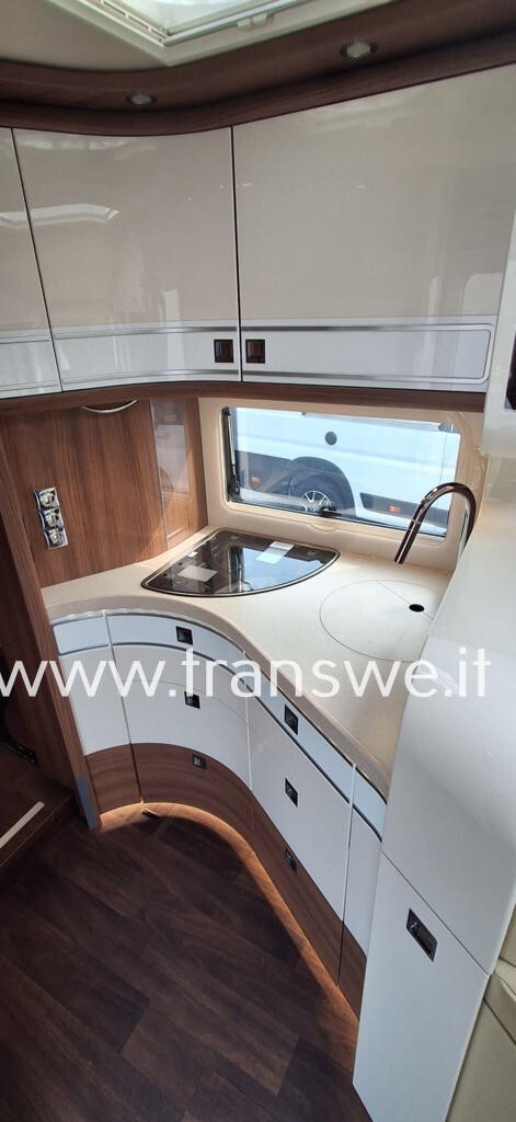 Carthago Chic E-Line I 61 XL LE motorhome letti ge