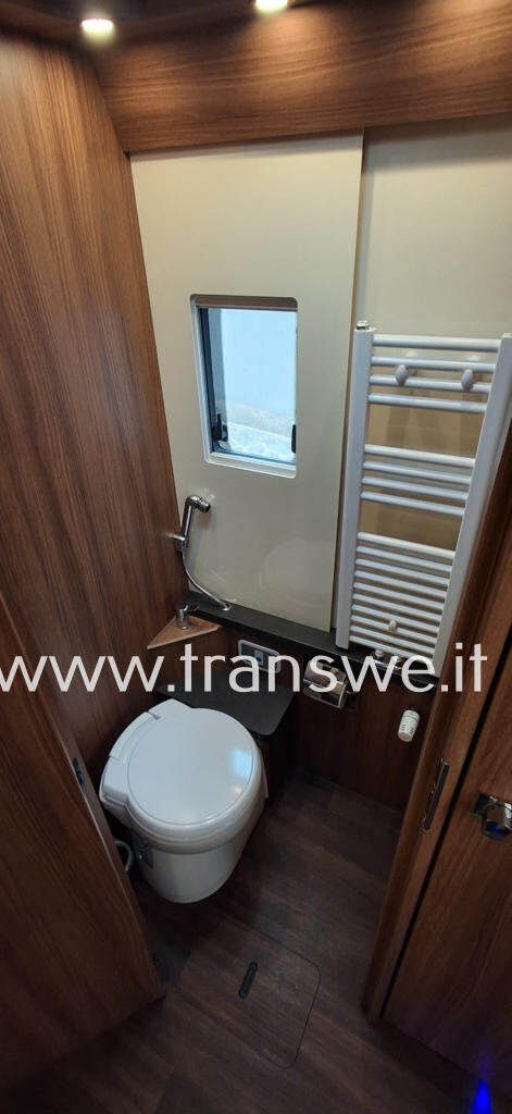 Carthago Chic E-Line I 61 XL LE motorhome letti ge