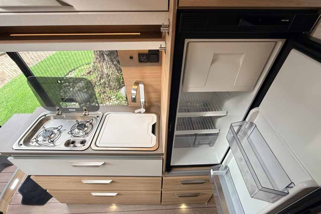 Knaus Boxdrive 680 ME - Il van con letti gemelli b