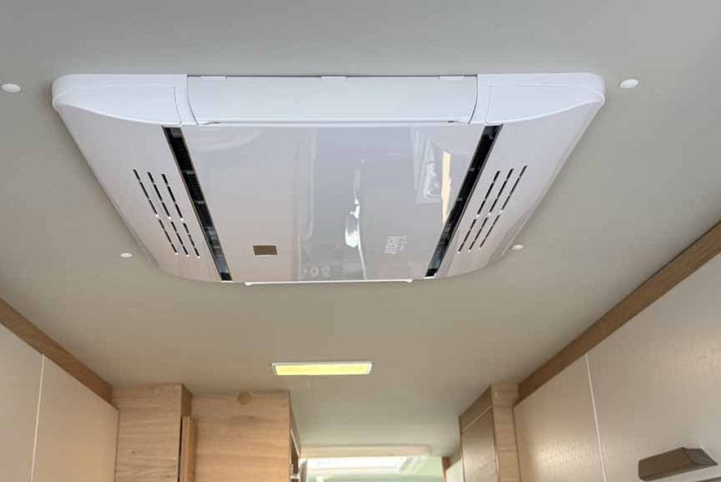 Knaus Boxdrive 680 ME - Il van con letti gemelli b