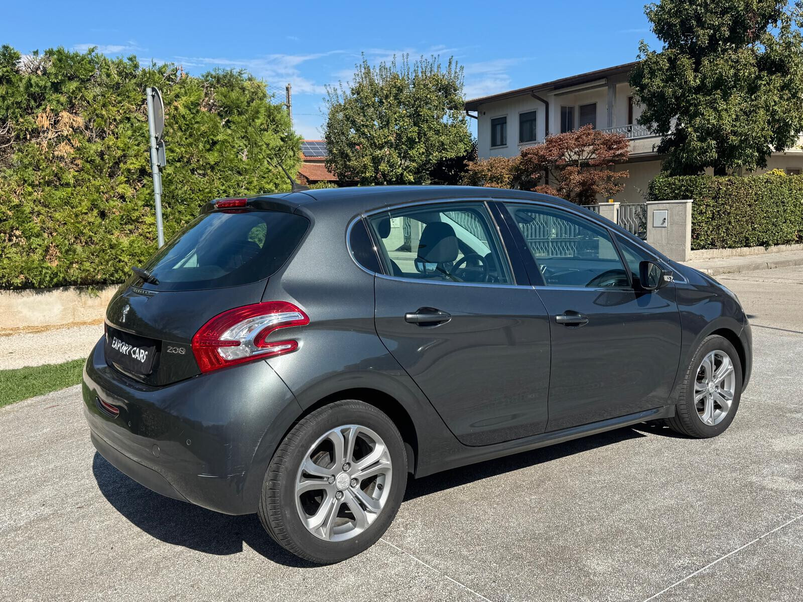 PEUGEOT 208 1.4 HDi 68 CV 5 Porte Allure – NAVIGATORE – 121.000 KM - dettaglio 5