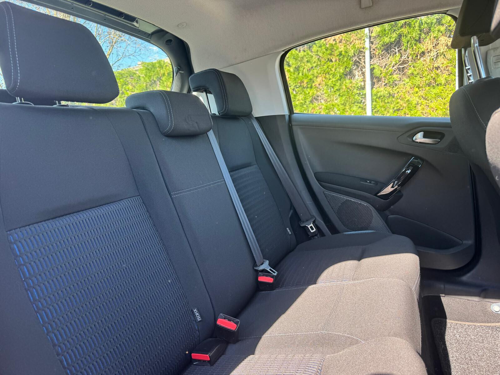 PEUGEOT 208 1.4 HDi 68 CV 5 Porte Allure – NAVIGATORE – 121.000 KM - dettaglio 11