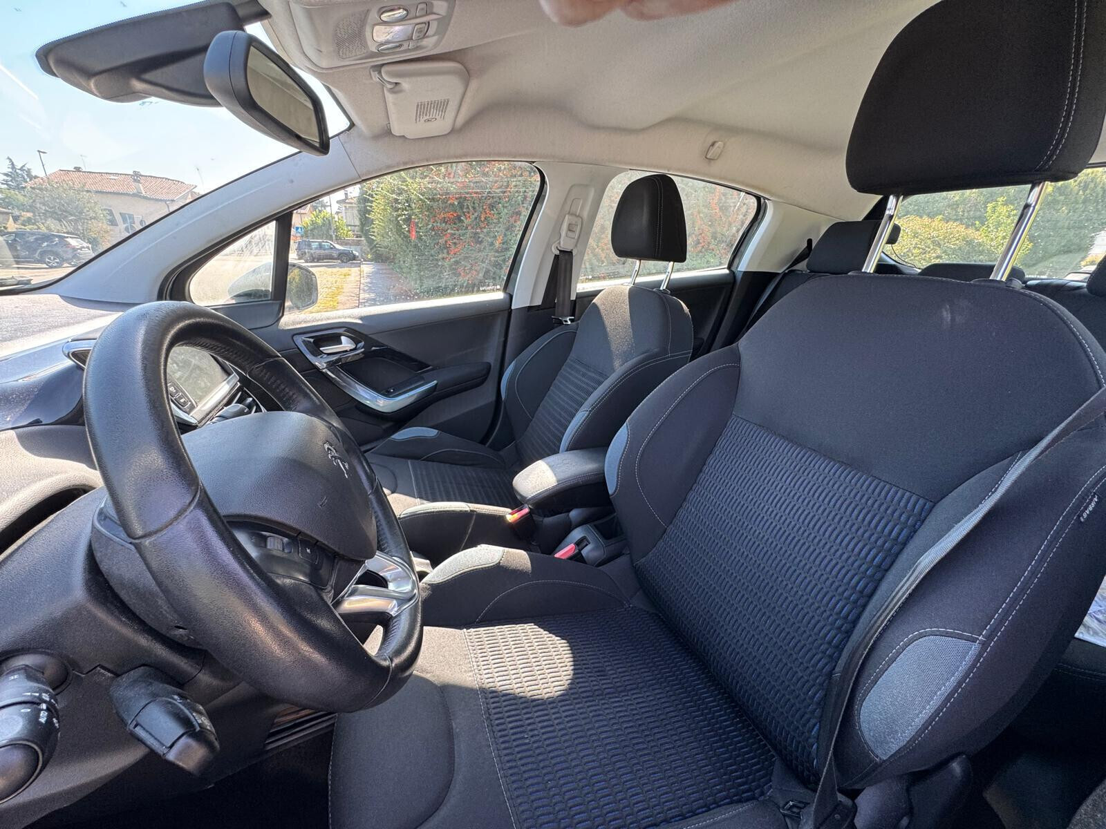 PEUGEOT 208 1.4 HDi 68 CV 5 Porte Allure – NAVIGATORE – 121.000 KM - dettaglio 19