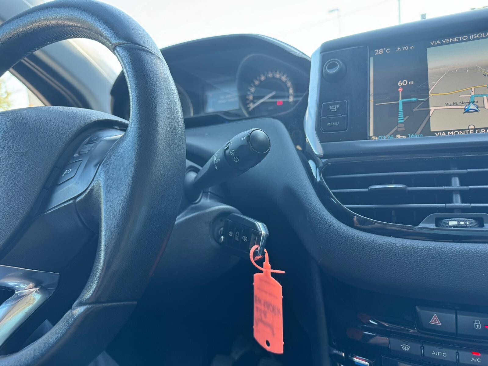 PEUGEOT 208 1.4 HDi 68 CV 5 Porte Allure – NAVIGATORE – 121.000 KM - dettaglio 26