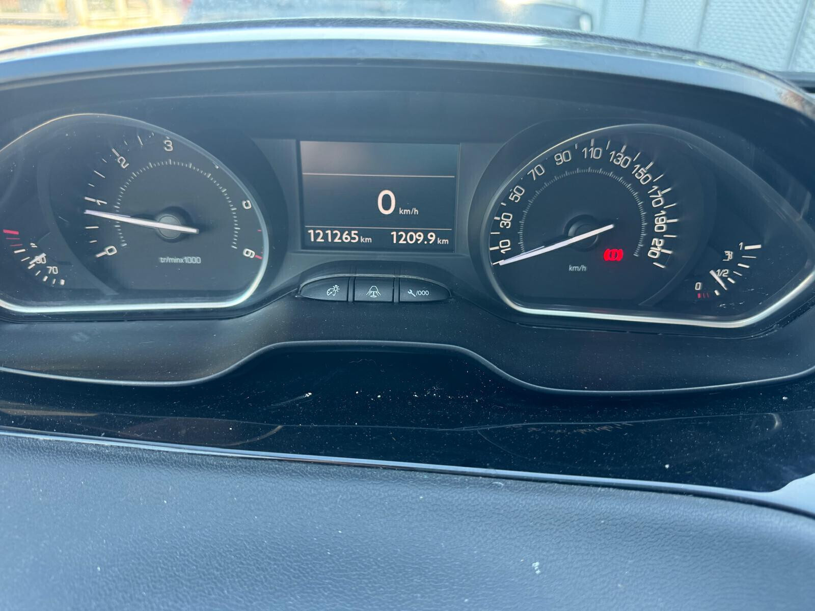 PEUGEOT 208 1.4 HDi 68 CV 5 Porte Allure – NAVIGATORE – 121.000 KM - dettaglio 27