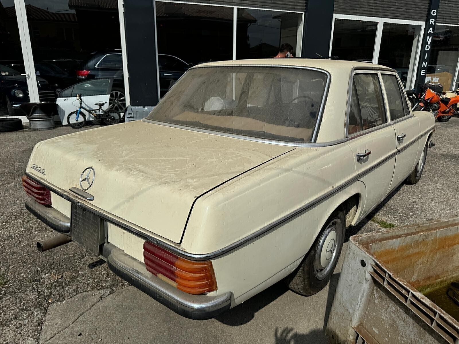 Mercedes-benz 200 Mercedes-Benz 200 D (W115) – Anno 1972 - dettaglio 4