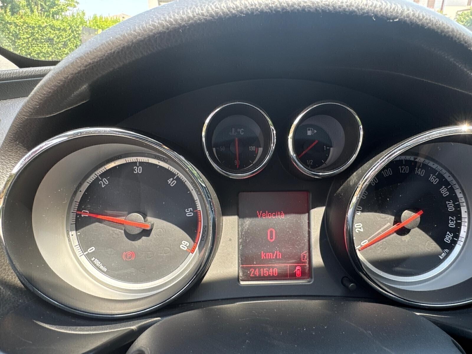 Opel Insignia 2.0 CDTI Sports Tourer Cosmo - dettaglio 13