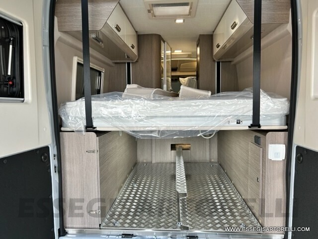 CHAUSSON PREMIUM VAN V 690 636 cm AUTOMATICO 160CV