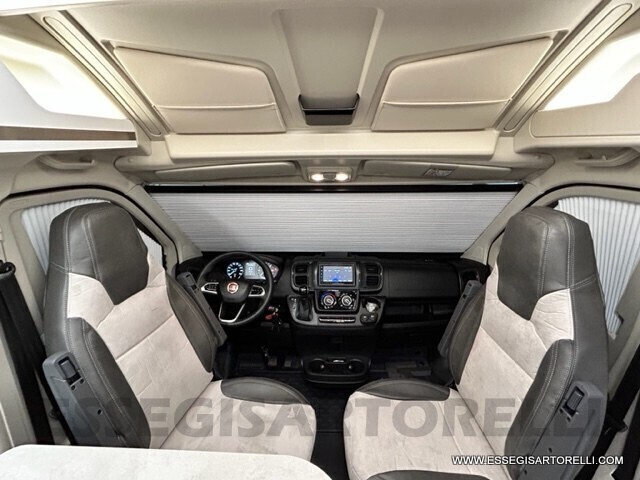 CHAUSSON PREMIUM VAN V 690 636 cm AUTOMATICO 160CV