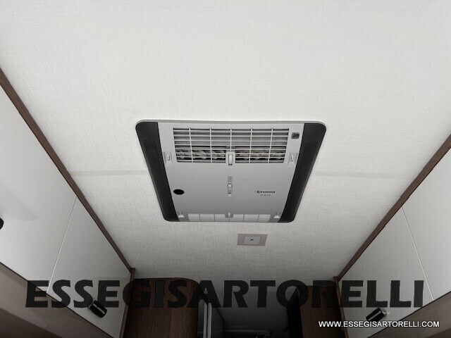 CHAUSSON PREMIUM VAN V 690 636 cm AUTOMATICO 160CV