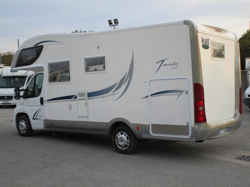 McLouis 636G con garage, Euro5 meno di 7m - 2011