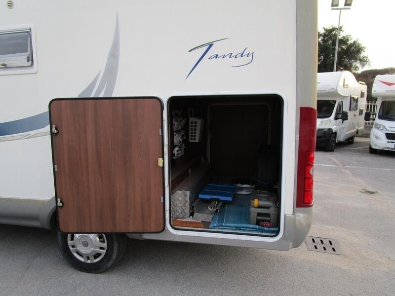 McLouis 636G con garage, Euro5 meno di 7m - 2011