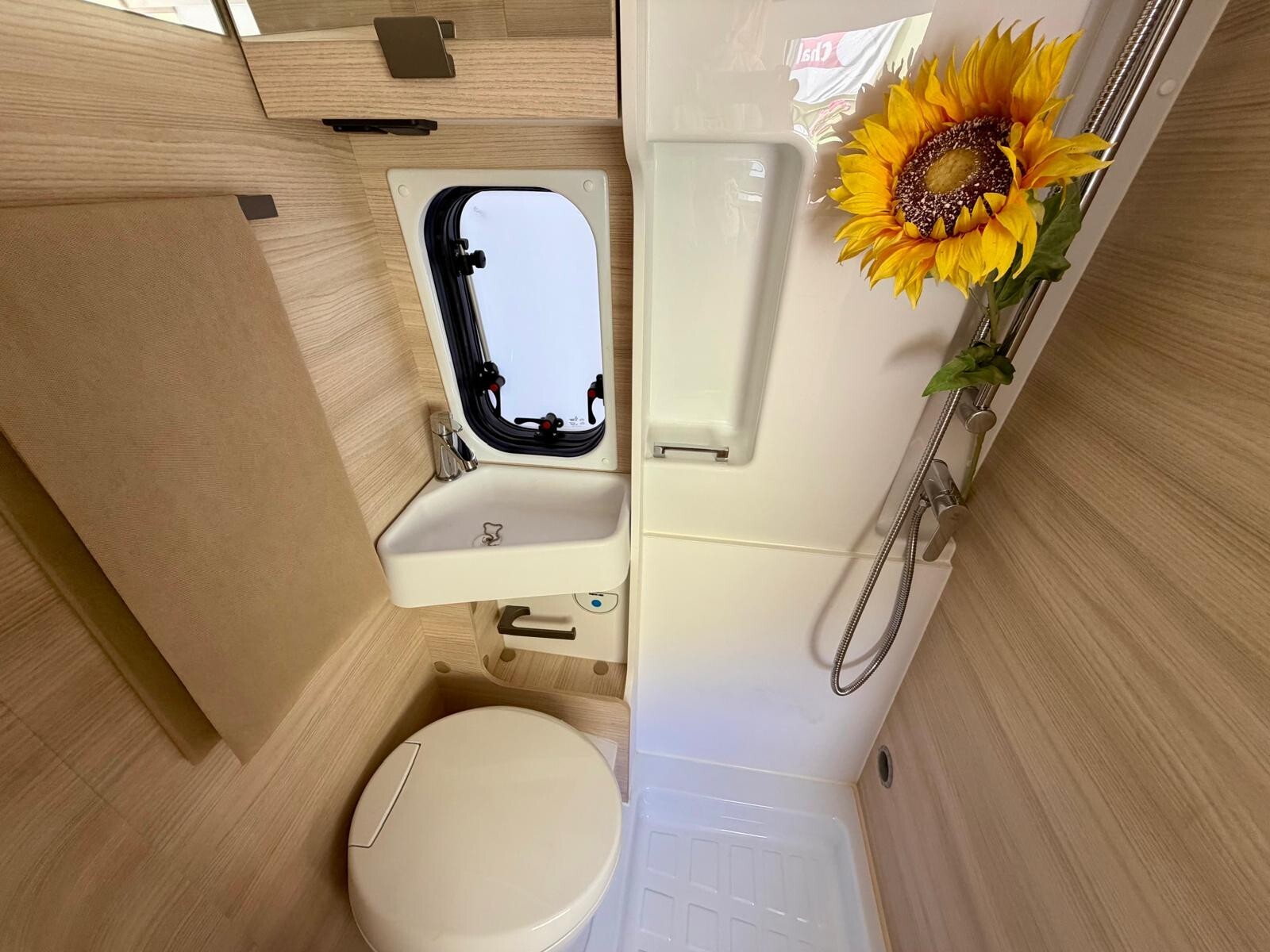 Challenger Van 114 Start Edition