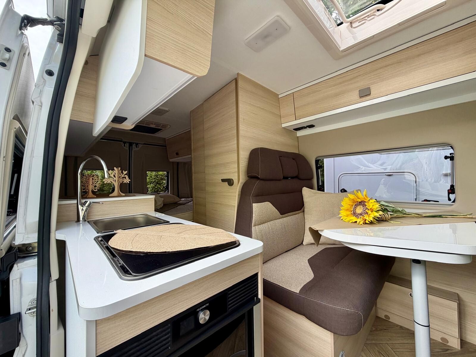 Challenger Van 114 Start Edition
