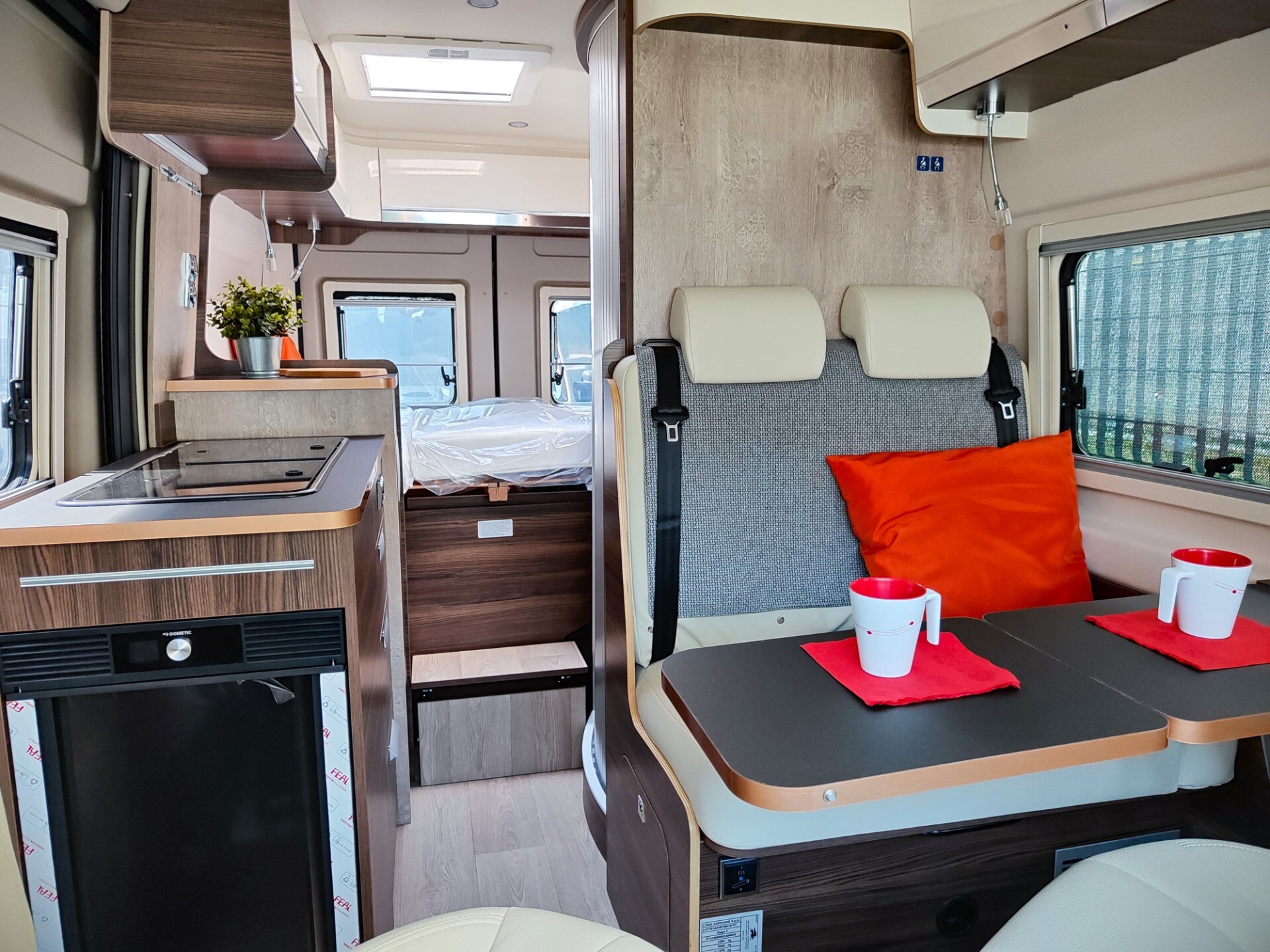 Laika Ecovip 540 - Furgonato 2 posti letto