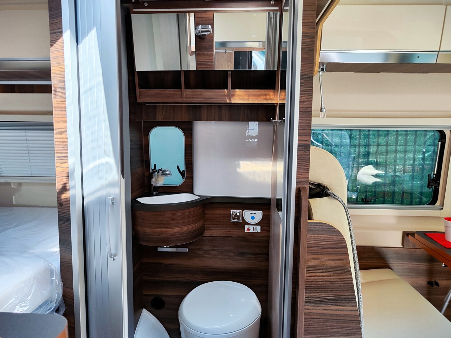 Laika Ecovip 540 - Furgonato 2 posti letto